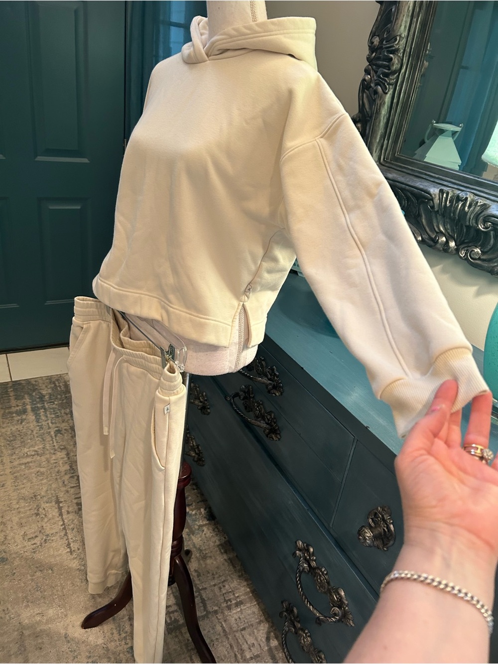 Haven Well Within Relaxed Hoodie & Jogger Set Cream Cozy fleece interior Sz Med - Picture 3 of 11